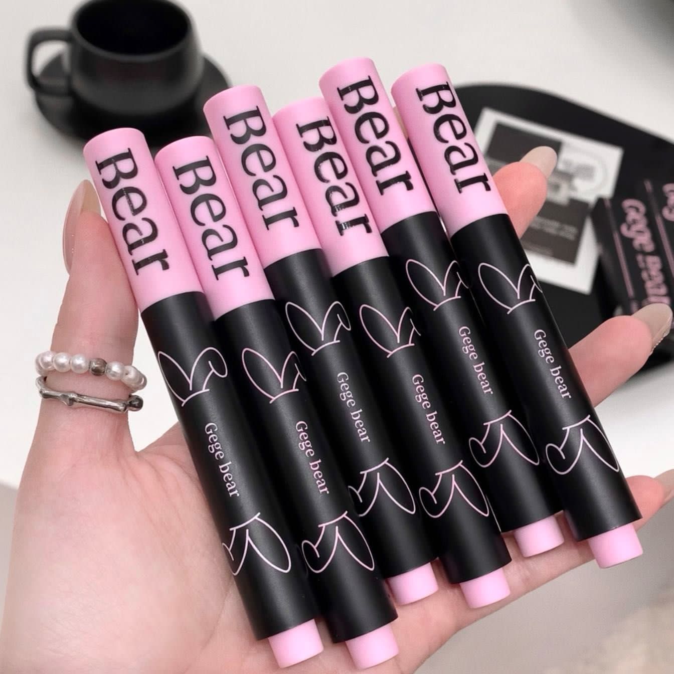 Gege bear 🐻 lipstick blam heart