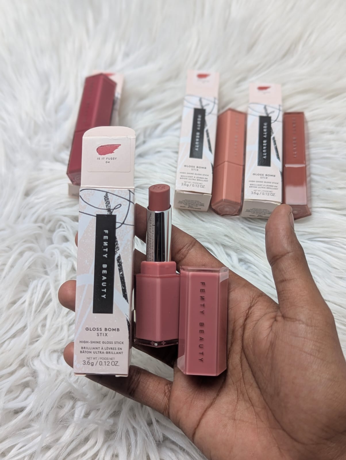 FENTY BEAUTY GLOSS BOMB LIPSTICK